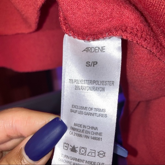 Red Cropped Hoodie - Picture 6 of 8